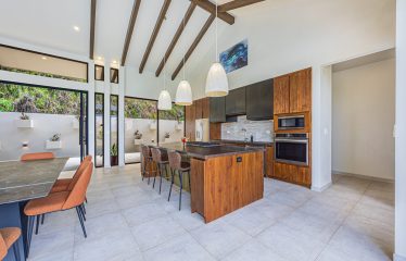 PRIVATE RESIDENCE WITH POOL AND OCEAN AND SUNSET VIEWS, IN OJOCHAL – 1.74 ACRES