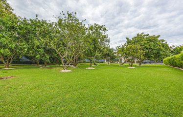 A TROPICAL RESIDENCE DESIGNED FOR LIVING AND ENJOYING, NEAR TO PARRITA – 1.12 ACRES