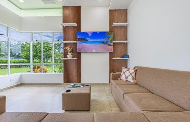 A TROPICAL RESIDENCE DESIGNED FOR LIVING AND ENJOYING, NEAR TO PARRITA – 1.12 ACRES