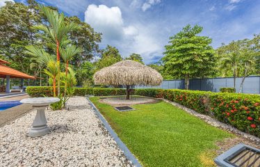 A TROPICAL RESIDENCE DESIGNED FOR LIVING AND ENJOYING, NEAR TO PARRITA – 1.12 ACRES