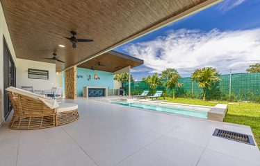 CASA LIBELULA BRAND-NEW MODERN TROPICAL HOME, IN UVITA
