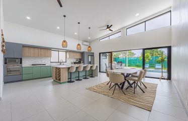 CASA LIBELULA BRAND-NEW MODERN TROPICAL HOME, IN UVITA