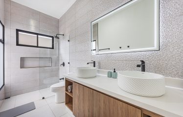 CASA LIBELULA BRAND-NEW MODERN TROPICAL HOME, IN UVITA