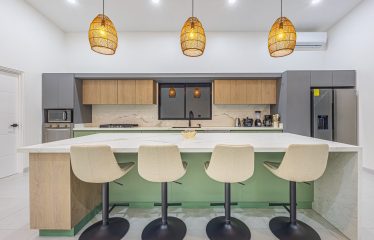 CASA LIBELULA BRAND-NEW MODERN TROPICAL HOME, IN UVITA