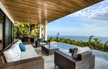 HERMOSA RETREAT OCEAN VIEW: LUXURY RESIDENCE WITH PACIFIC VIEWS, IN PLAYA HERMOSA