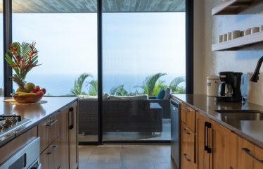 HERMOSA RETREAT OCEAN VIEW: LUXURY RESIDENCE WITH PACIFIC VIEWS, IN PLAYA HERMOSA