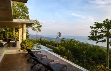 HERMOSA RETREAT OCEAN VIEW: LUXURY RESIDENCE WITH PACIFIC VIEWS, IN PLAYA HERMOSA