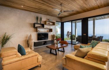 HERMOSA RETREAT OCEAN VIEW: LUXURY RESIDENCE WITH PACIFIC VIEWS, IN PLAYA HERMOSA