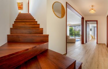 MODERN 3-BEDROOM HOME WITH OCEAN VIEWS, IN OJOCHAL – 0.16 ACRES
