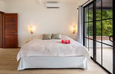 MODERN 3-BEDROOM HOME WITH OCEAN VIEWS, IN OJOCHAL – 0.16 ACRES