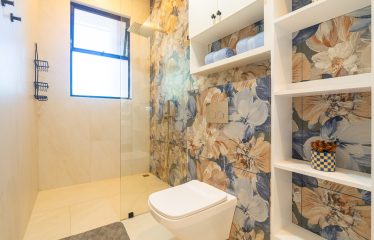 TRIPLEX IN UVITA NEAR THE SEA THREE INDEPENDENT APARTMENTS WITH A POOL AND INVESTMENT POTENTIAL