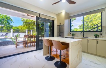 TRIPLEX IN UVITA NEAR THE SEA THREE INDEPENDENT APARTMENTS WITH A POOL AND INVESTMENT POTENTIAL