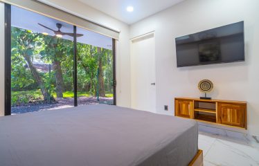 TRIPLEX IN UVITA NEAR THE SEA THREE INDEPENDENT APARTMENTS WITH A POOL AND INVESTMENT POTENTIAL