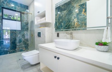 TRIPLEX IN UVITA NEAR THE SEA THREE INDEPENDENT APARTMENTS WITH A POOL AND INVESTMENT POTENTIAL