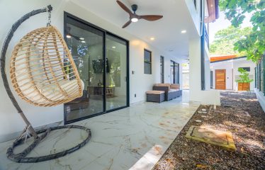 TRIPLEX IN UVITA NEAR THE SEA THREE INDEPENDENT APARTMENTS WITH A POOL AND INVESTMENT POTENTIAL