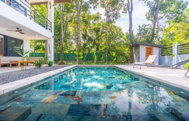 TRIPLEX IN UVITA NEAR THE SEA THREE INDEPENDENT APARTMENTS WITH A POOL AND INVESTMENT POTENTIAL