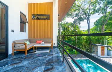 TRIPLEX IN UVITA NEAR THE SEA THREE INDEPENDENT APARTMENTS WITH A POOL AND INVESTMENT POTENTIAL