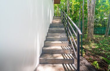 TRIPLEX IN UVITA NEAR THE SEA THREE INDEPENDENT APARTMENTS WITH A POOL AND INVESTMENT POTENTIAL