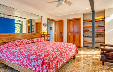 LUXURY RESIDENCE 3 BEDROOM HOME ON 6 ACRES WITH PACIFIC OCEAN VIEWS, IN MATAPALO