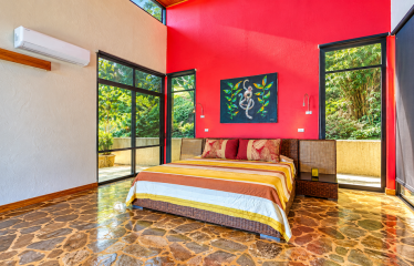 LUXURY RESIDENCE 3 BEDROOM HOME ON 6 ACRES WITH PACIFIC OCEAN VIEWS, IN MATAPALO