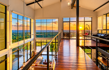 LUXURY RESIDENCE 3 BEDROOM HOME ON 6 ACRES WITH PACIFIC OCEAN VIEWS, IN MATAPALO