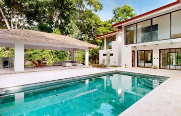 RENOVATED HOUSE WITH POOL AND SOLAR POWER IN CINCO VENTANAS, OJOCHAL – 4.17 ACRES