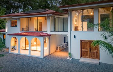 RENOVATED HOUSE WITH POOL AND SOLAR POWER IN CINCO VENTANAS, OJOCHAL – 4.17 ACRES