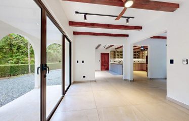 RENOVATED HOUSE WITH POOL AND SOLAR POWER IN CINCO VENTANAS, OJOCHAL – 4.17 ACRES