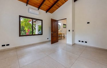 RENOVATED HOUSE WITH POOL AND SOLAR POWER IN CINCO VENTANAS, OJOCHAL – 4.17 ACRES
