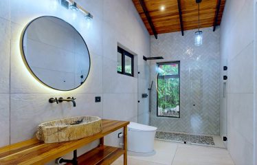 RENOVATED HOUSE WITH POOL AND SOLAR POWER IN CINCO VENTANAS, OJOCHAL – 4.17 ACRES