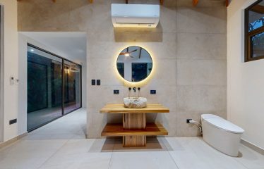 RENOVATED HOUSE WITH POOL AND SOLAR POWER IN CINCO VENTANAS, OJOCHAL – 4.17 ACRES
