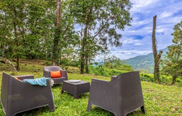 MOUNTAIN RETREAT WITH PANORAMIC OCEAN AND SUNSET VIEWS, NEAR UVITA – 12 ACRES