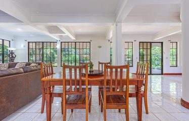 TWO-STORY FAMILY RESIDENCE WITH POOL AND EXPANSIVE GARDENS, IN PÉREZ ZELEDÓN – 4.58 ACRES