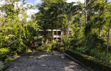 PRIVATE HOME WITH POOL, JUNGLE, AND PANORAMIC PACIFIC VIEWS, IN UVITA – 2.72 ACRES