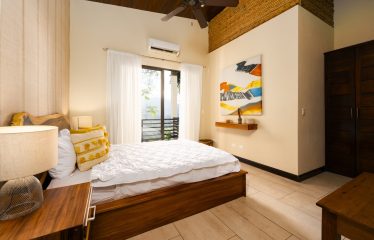 PRIVATE HOME WITH POOL, JUNGLE, AND PANORAMIC PACIFIC VIEWS, IN UVITA – 2.72 ACRES