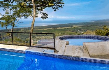 91.2-ACRE PRIVATE ESTATE WITH A MANSION, PANORAMIC OCEAN VIEWS, AND TROPICAL RAINFOREST, IN PLAYA MATAPALO