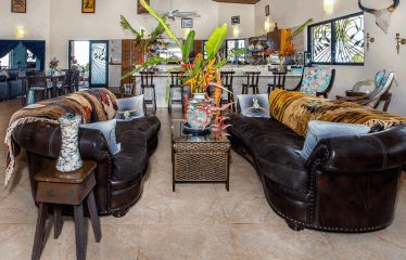 91.2-ACRE PRIVATE ESTATE WITH A MANSION, PANORAMIC OCEAN VIEWS, AND TROPICAL RAINFOREST, IN PLAYA MATAPALO