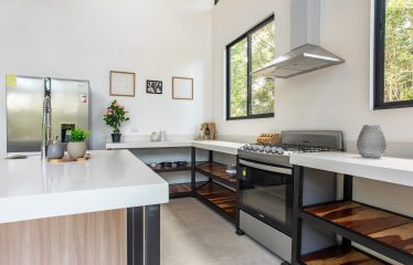 NATURAL RETREAT WITH THREE BEDROOMS IN TINAMASTES WITH A YEAR-ROUND STREAM AND DEVELOPMENT POTENTIAL – 3.5 ACRES