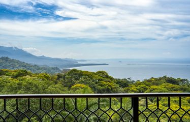 CASA LADERA: EXCLUSIVE ESTATE WITH PANORAMIC PACIFIC VIEWS, IN ESCALERAS – 6.21 ACRES