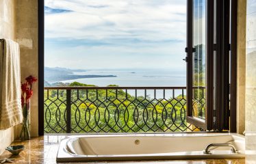 CASA LADERA: EXCLUSIVE ESTATE WITH PANORAMIC PACIFIC VIEWS, IN ESCALERAS – 6.21 ACRES
