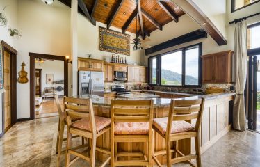 CASA LADERA: EXCLUSIVE ESTATE WITH PANORAMIC PACIFIC VIEWS, IN ESCALERAS – 6.21 ACRES