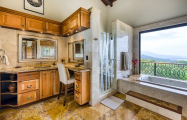 CASA LADERA: EXCLUSIVE ESTATE WITH PANORAMIC PACIFIC VIEWS, IN ESCALERAS – 6.21 ACRES