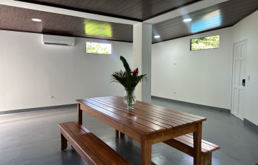 VILLA CAIMITO: EXCLUSIVE 9-BEDROOM PROPERTY WITH PACIFIC VIEWS, IN MANUEL ANTONIO