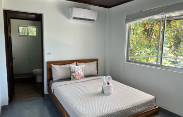 VILLA CAIMITO: EXCLUSIVE 9-BEDROOM PROPERTY WITH PACIFIC VIEWS, IN MANUEL ANTONIO