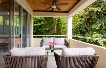 VILLA CAIMITO: EXCLUSIVE 9-BEDROOM PROPERTY WITH PACIFIC VIEWS, IN MANUEL ANTONIO