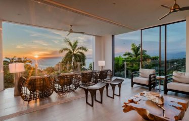 LUXURY VILLA WITH GUEST HOUSE AND HIGH RENTAL POTENTIAL, IN TULEMAR MANUEL ANTONIO