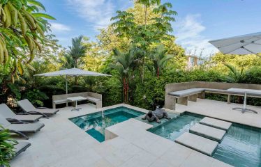 LUXURY VILLA WITH GUEST HOUSE AND HIGH RENTAL POTENTIAL, IN TULEMAR MANUEL ANTONIO