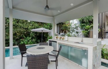 LUXURY VILLA WITH GUEST HOUSE AND HIGH RENTAL POTENTIAL, IN TULEMAR MANUEL ANTONIO