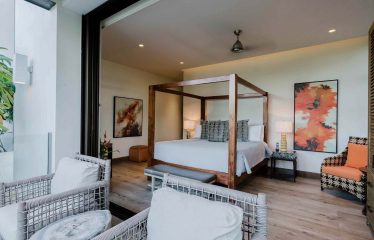 LUXURY VILLA WITH GUEST HOUSE AND HIGH RENTAL POTENTIAL, IN TULEMAR MANUEL ANTONIO