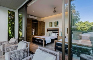 LUXURY VILLA WITH GUEST HOUSE AND HIGH RENTAL POTENTIAL, IN TULEMAR MANUEL ANTONIO